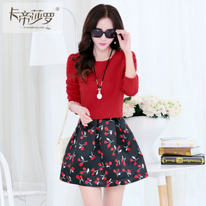 秋日优雅 韩版印花连衣裙的时尚穿搭指南